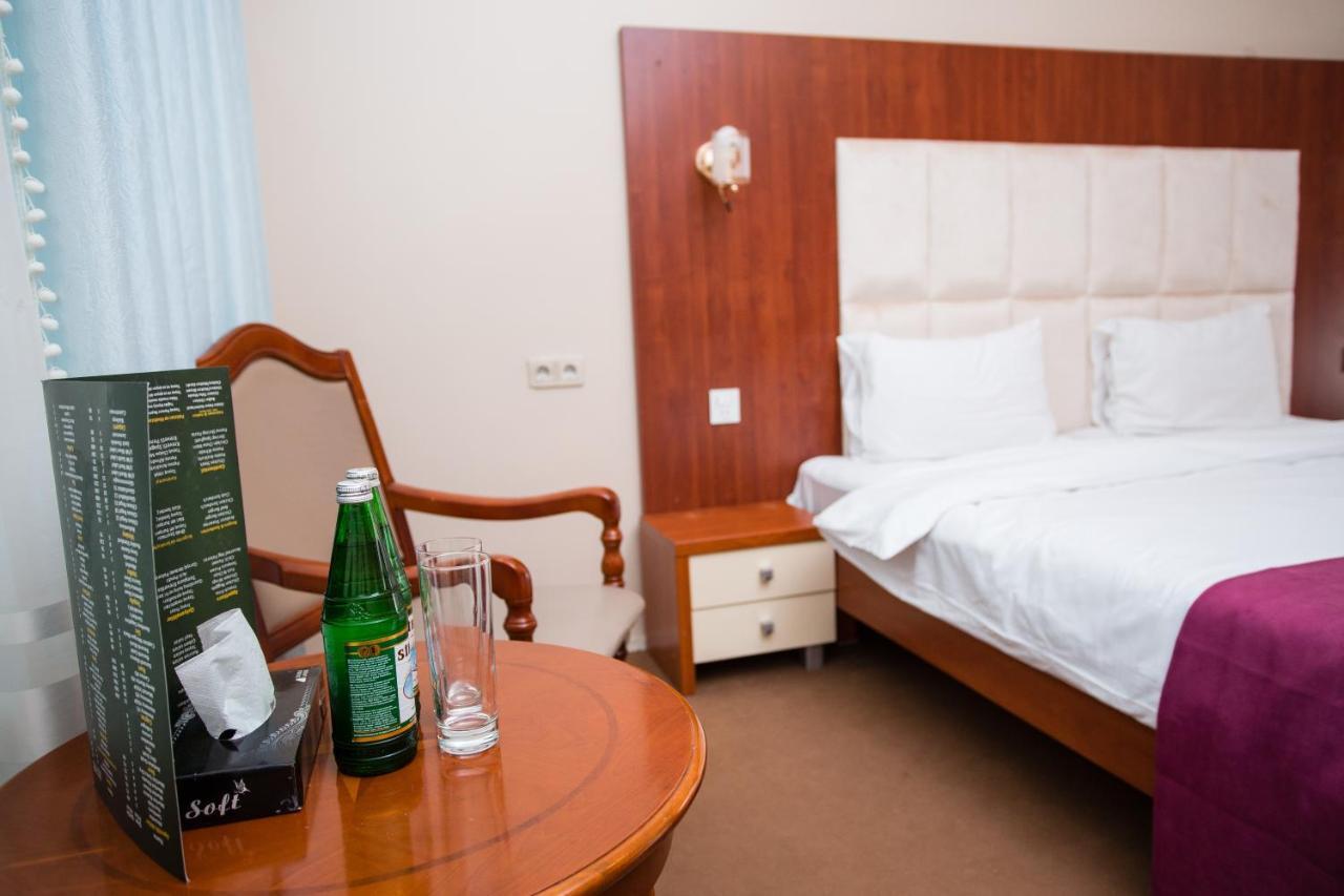 Irshad Hotel Баку Екстер'єр фото